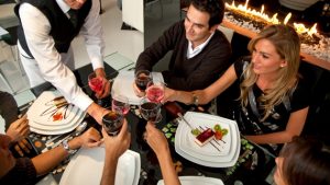Read more about the article Wine Tasting Etiquette: 3 Quick Tips