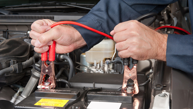 You are currently viewing How To: Jump Start a Car