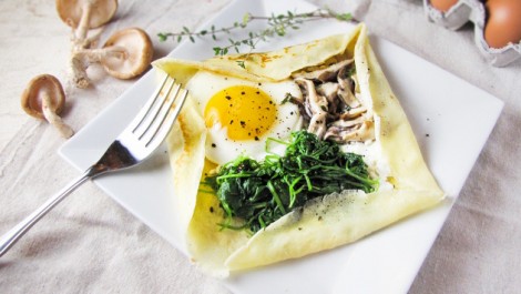 You are currently viewing Savory Mushroom and Goat Cheese Crepes