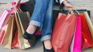 Read more about the article Signs That You May Be a Shopaholic