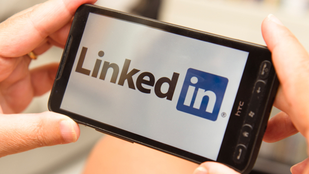 Read more about the article 5 Free Ways to Get a Job Using LinkedIn