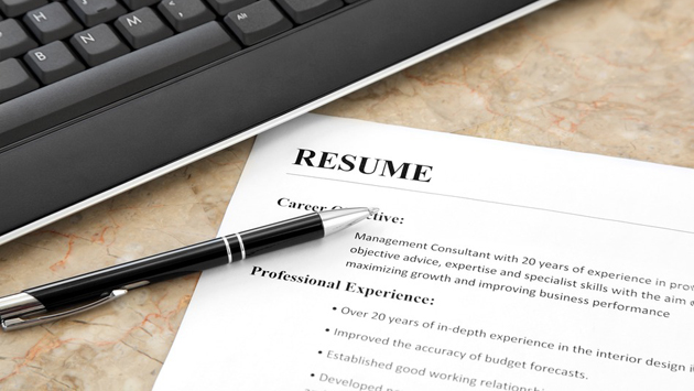 You are currently viewing 10 Things to Delete from Your Resume Immediately